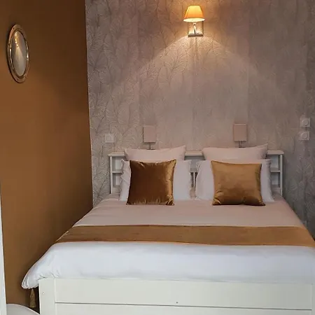 Chateau De Montmireil Canisy