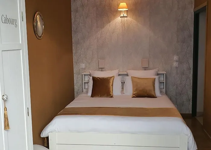 Chateau De Montmireil Canisy