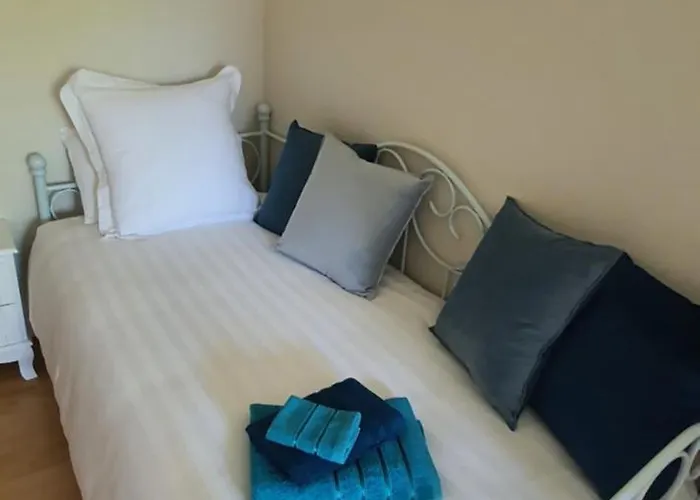 Chateau De Montmireil *